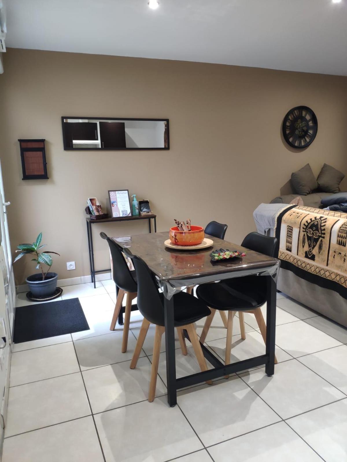 Le Namaste Charmante Maisonnette Climatisee De 45 M2 Brasles Esterno foto